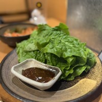 ホルモン焼肉 富や 栄店 - 
