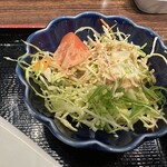 上海華龍 - 【2025.1.21(火)】麻婆ナス定食（並盛）950円の野菜サラダ