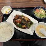 上海華龍 - 【2025.1.21(火)】麻婆ナス定食（並盛）950円