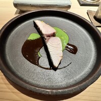 鮨m - 