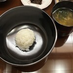 片折 - 炊き立てごはんとお味噌汁