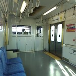 パーク ラホーリー レストラン - あおなみ線の運転席は通常の左ではなく真ん中寄りのやや左側