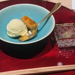 鮨白 - アイスクリーム　ハチミツ添え