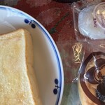 一休 - ママさんからの手みやげパンと、とげぬき地蔵の和菓子