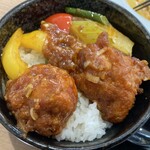 CHINESE DINING 瑞 - 鶏モモ四川香り炒め丼