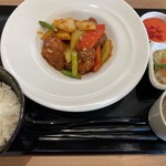 CHINESE DINING 瑞 - 大千鶏塊週替わりランチ定食
