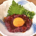 安兵衛 - 鯨のユッケ　750円