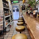 安兵衛 - 飾り気がなく落ち着く店内♥