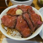 キッチン ブルー グローブ - スペシャルはご飯がロースト・ビーフ丼