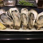 田舎家 旬 - 生牡蠣　380円×5