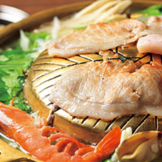 深夜もイケる焼肉＆鍋『ムーガタ』