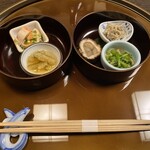 いづもや 別館 - 小鉢の前菜（2025年1月21日撮影）
