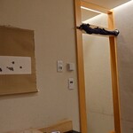 鮨 なんば - 向う側がはなれ