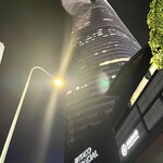 PHO HAI TRIEU - この摩天楼を見上げる場所