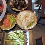 火鍋江湖 - 黄喉、脳花、木耳、干贡菜