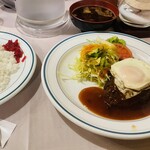 파미리 키친 바샤야 - 햄버그 정식