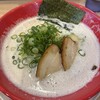 泡系しおとんこつラーメン べらしお 総本店