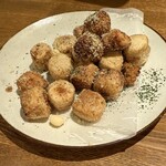 欲張りバル CANTINA - 里芋の唐揚げだと思います