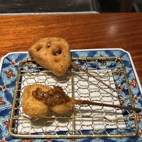 串揚げキッチン だん 梅田店 - 1.紋甲イカのXO醤　2.レンコン