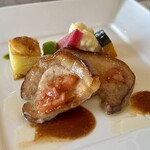 プロヴァンスの日曜日 - ランチ・プチコース(\3,500)　吟醸豚スモークのロースト、赤ワインのソース