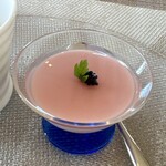 プロヴァンスの日曜日 - ランチ・プチコース(\3,500)　紅くるり大根のムース