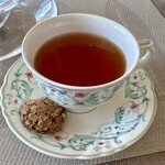 プロヴァンスの日曜日 - ランチ・プチコース(\3,500)　紅茶