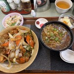 中国料理 頤和園 - 鶏ネギ炒め丼