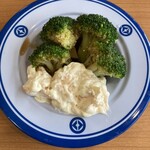 無添くら寿司 - ブロッコリーサラダ　220円