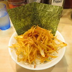 らあめん工房 雪濃湯 - ピリ辛ネギ丼 350円