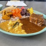 スパイスカレー モクロミ - 彩り豊か