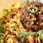 中華食堂 コウチン - 汁なし担々麺¥930内　汁なし担々麺美味い。1辛だが咽せるほどしっかり痺辛。また食べたい。