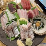 魚海船団 - 刺身盛合せ