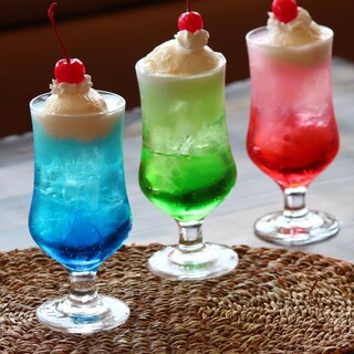 多彩なドリンクが勢揃い！90分制単品飲み放題がおすすめ◎