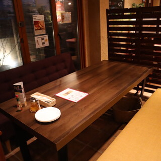 チイナ邸 窯焼きピザ&生パスタ&大衆イタリア料理のダイニングバー_1