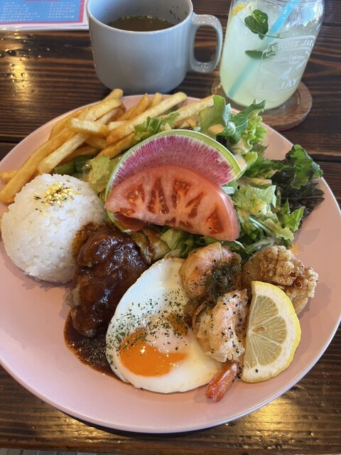 AL6HA Dining No.6 （アロハダイニングナンバーシックス） - 空港第2