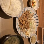やよい軒 - 料理写真: