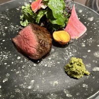 佐賀牛 Sagaya 銀座 - 佐賀牛ランプステーキ-無農薬サラダと共に-