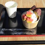 麩の岡田屋 - 生花麩と蜜芋のサンデー