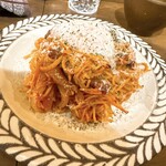 ワインと串揚げ Picoretta - ナポリタン大盛り（温玉）