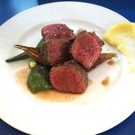 コゾノ フレンチ スタンド - 牛肩ロースのロースト