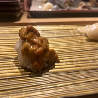 SUSHI TOKYO TEN、 新宿ニュウマン店 - バフンウニ