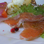 スモークサーモンの様な感じの富士サーモンマリネ