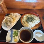 手打ちうどん 自遊席 - 