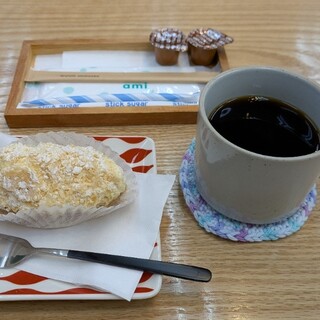 パーラー 山と田んぼ_0