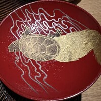 銀座くどう - お椀の蓋の内側、ちなみに外側は鶴