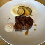 レッドフランマ - メインはミスジ肉の溶岩席グリル