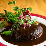 ユニヴェール エス - 料理写真:ハンバーグステーキ　デミグラスソース