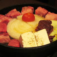 目黒の和食 さとう - トマト味噌の牛なべ