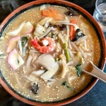 秋桜コスモス - 特製五目味噌ラーメン！具材が餡掛けで熱々！