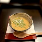 よし町 - あんこう鍋の雑炊！
      やったぜ！また汁飲めるぜ！！
      やったぜえええええええええ！！！（ガッツポーズ）
      マジやべーな汁うますぎだろ。
      ぶっ飛ぶ味だわ。破壊力すげーな。忘れられない味だわ。